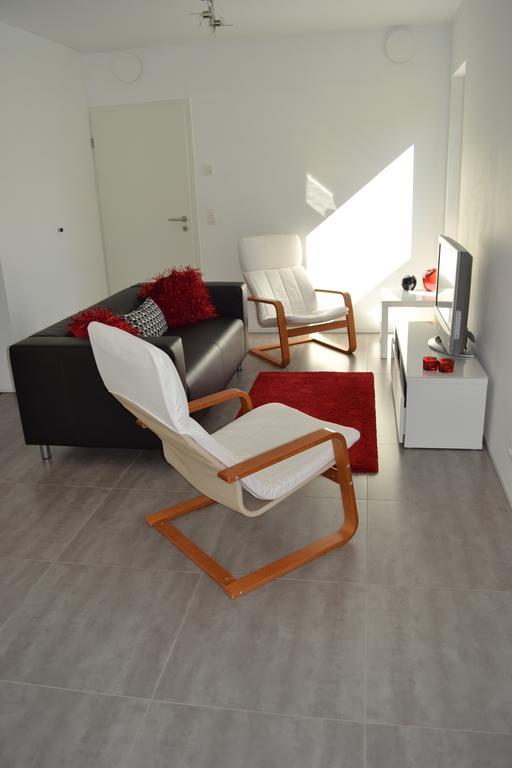 Appartamento La Boite Rouge Stavelot Esterno foto